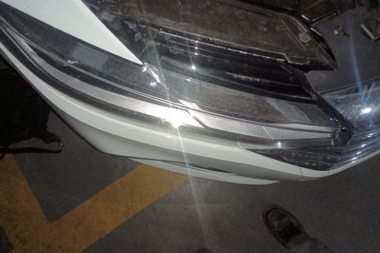 大众 朗逸 2024款 1.5L 自动五百万版车身外观8