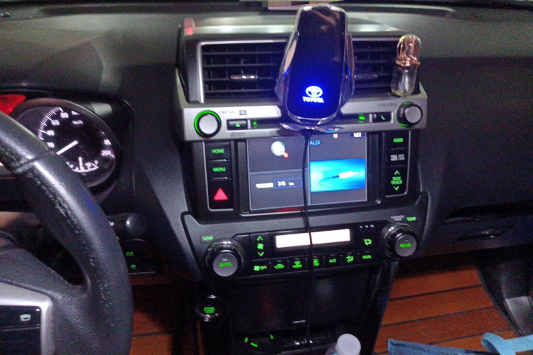 丰田 普拉多 2016款 2.7L 自动豪华版中控内饰16