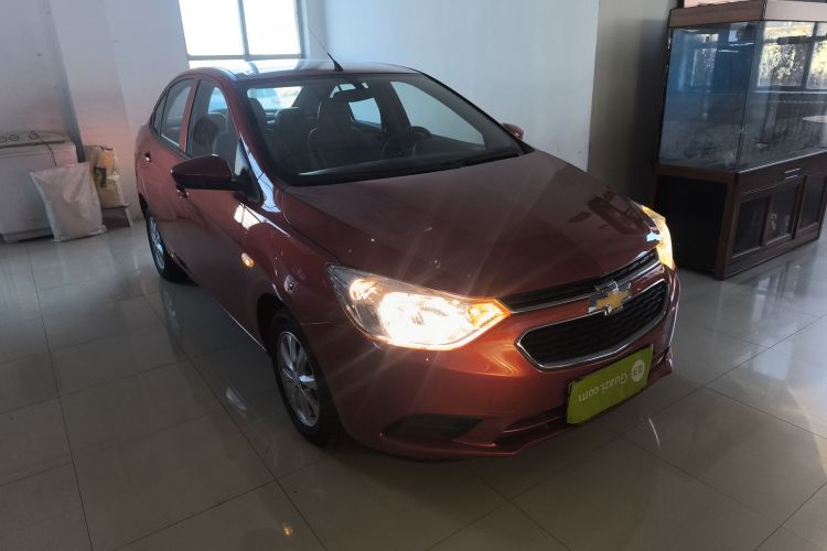 雪佛兰 2015款 赛欧3 1.3L 手动理想版车身外观3