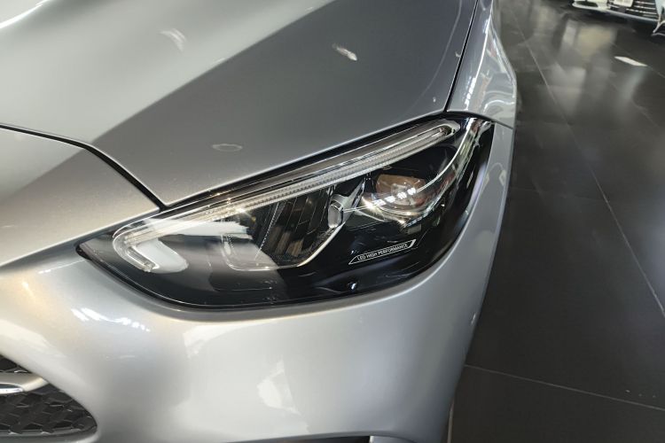 奔驰C级 2022款 C 200 L 运动版局部细节36