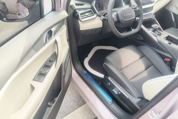 领克06 2023款 Remix 1.5T Shero中控内饰20