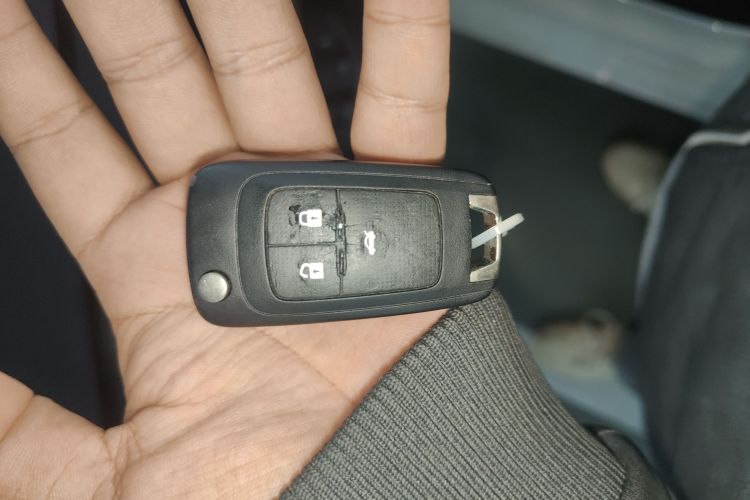 别克 英朗 2015款 15N 自动豪华型中控内饰11