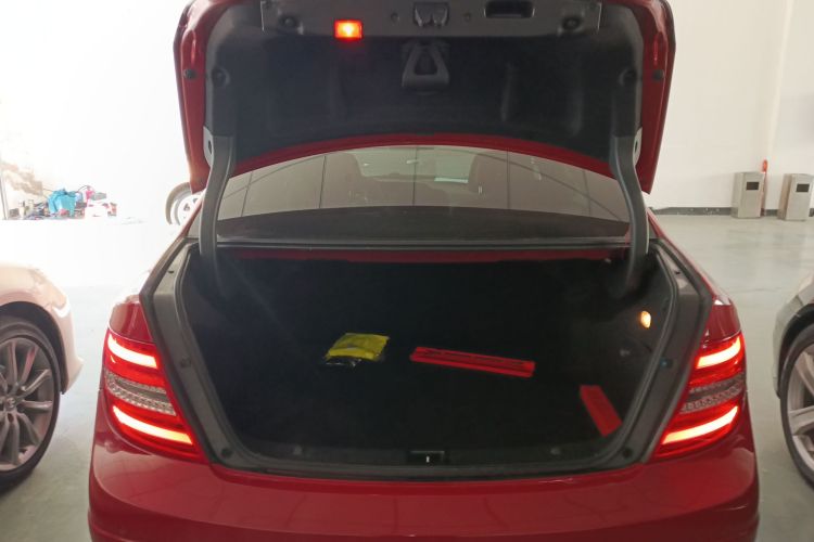 奔驰C级 2013款 C 300 运动型 Grand Edition机舱底盘23