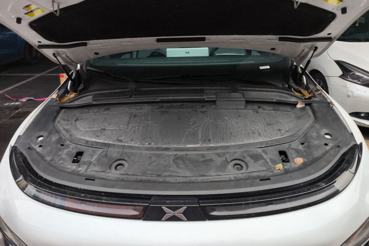 小鹏G6 2023款 580 长续航 Max机舱底盘24