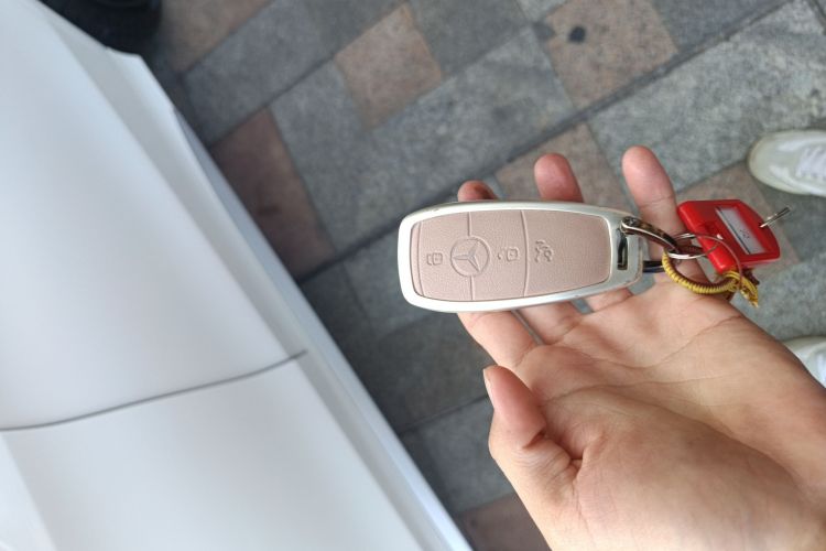 奔驰C级 2021款 C 260 L 运动星耀臻藏版中控内饰11