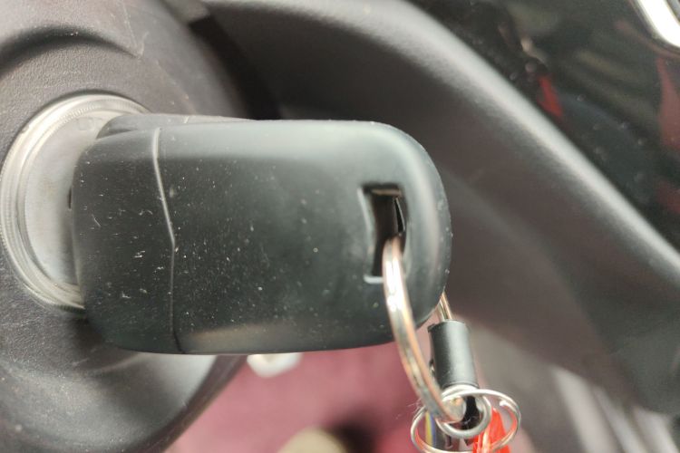 哈弗H1 2016款 改款 蓝标 1.5L 手动豪华型中控内饰11