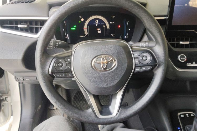 丰田 卡罗拉 2023款 1.8L 智能电混双擎 精英版中控内饰13