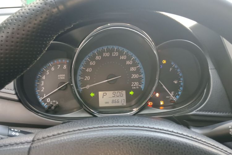 丰田 YARiS L 致炫 2016款 改款 1.5E CVT魅动版中控内饰14