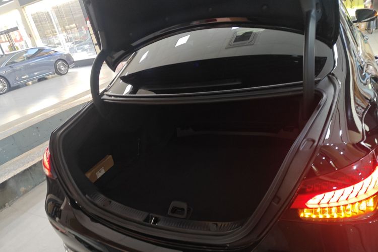 奔驰E级 2022款 E 260 L机舱底盘23