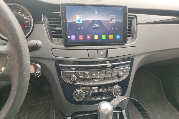 标致508 2012款 2.0L 自动天窗经典版中控内饰16