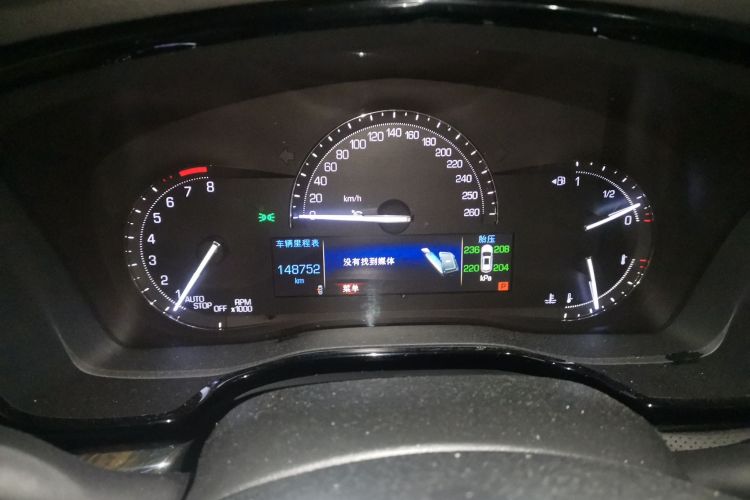 凯迪拉克XT5 2017款 周年庆版 25T 豪华型中控内饰14