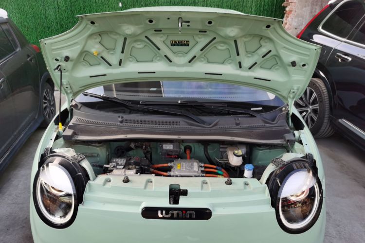 长安启源 长安Lumin 2022款 155km 清甜款机舱底盘24
