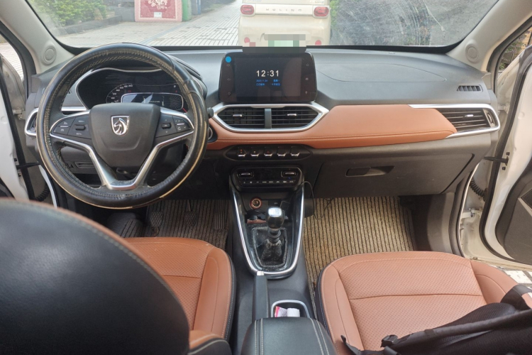 宝骏510 2017款 1.5L 手动豪华型中控内饰7002