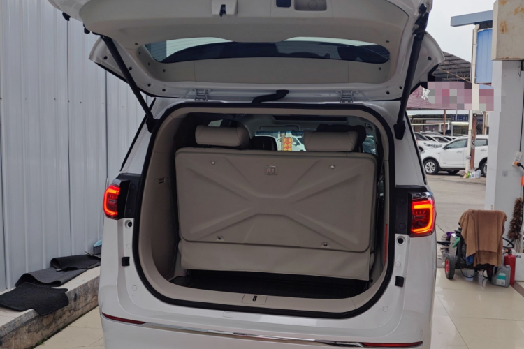 别克GL8 2022款 ES陆尊 653T 舒适型局部细节23