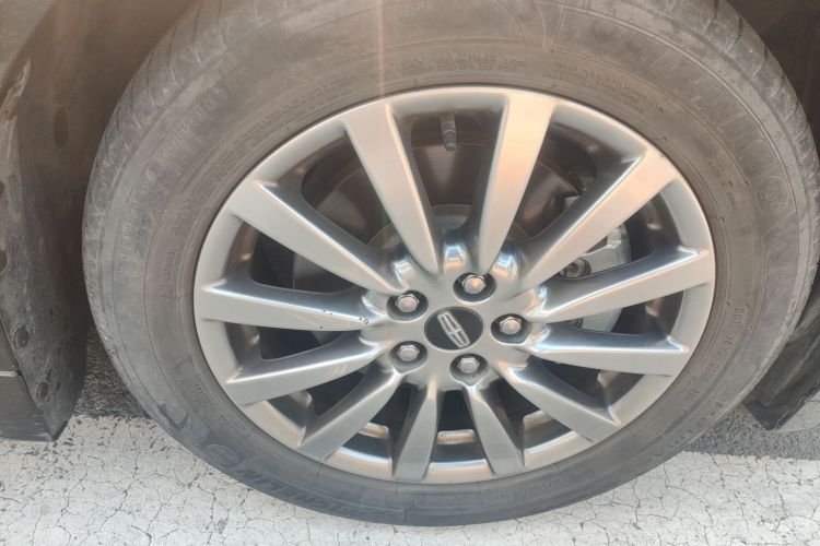 林肯MKZ 2018款 2.0T 尊享版车身外观10