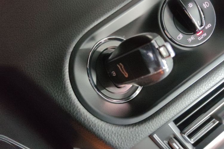 保时捷 2018款 Macan 2.0T中控内饰11