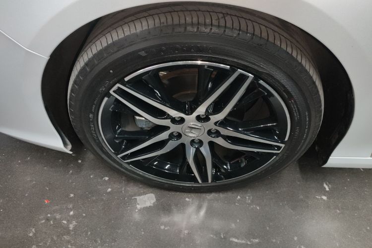 本田 英仕派 2022款 260TURBO 精悦版车身外观6007