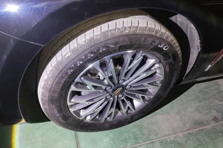 红旗H5 2025款 1.5T DCT旗韵版车身外观6007