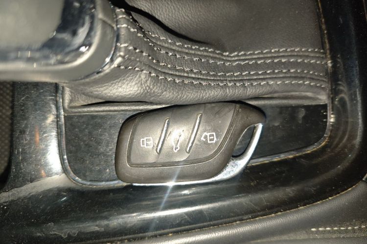 荣威i5 2019款 1.5L 自动4G互联领豪旗舰版中控内饰11