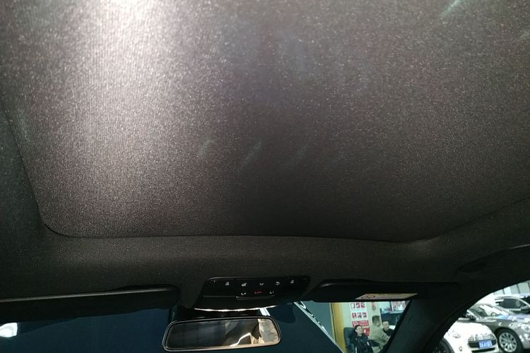 奔驰GLC 2019款 GLC 260 L 4MATIC 豪华型中控内饰22