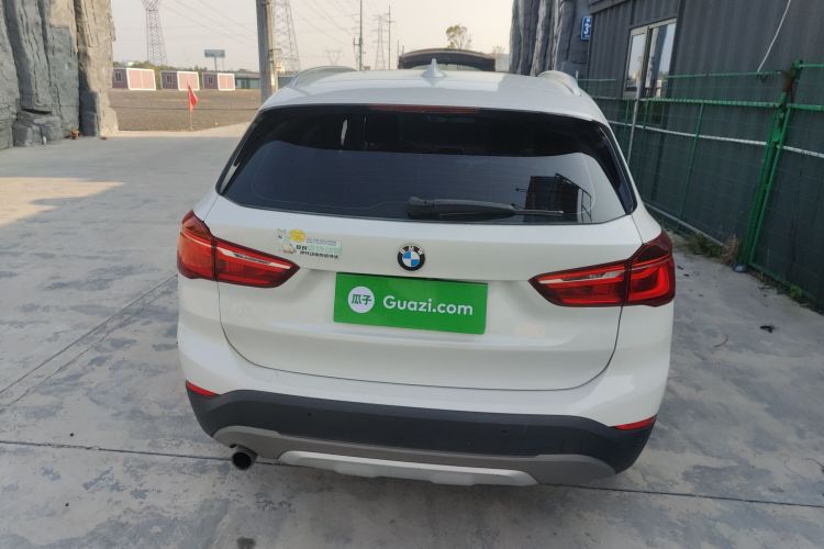 宝马X1 2018款 sDrive18Li 尊享型车身外观6