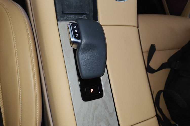 鸿蒙智行 问界M5 2022款 增程后驱标准版中控内饰18