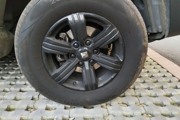 坦克300 2025款 2.0T 征服者车身外观10