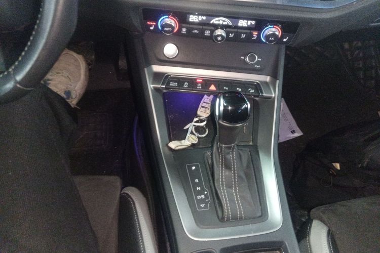 奥迪Q3 2019款 45 TFSI quattro 豪华动感型局部细节18