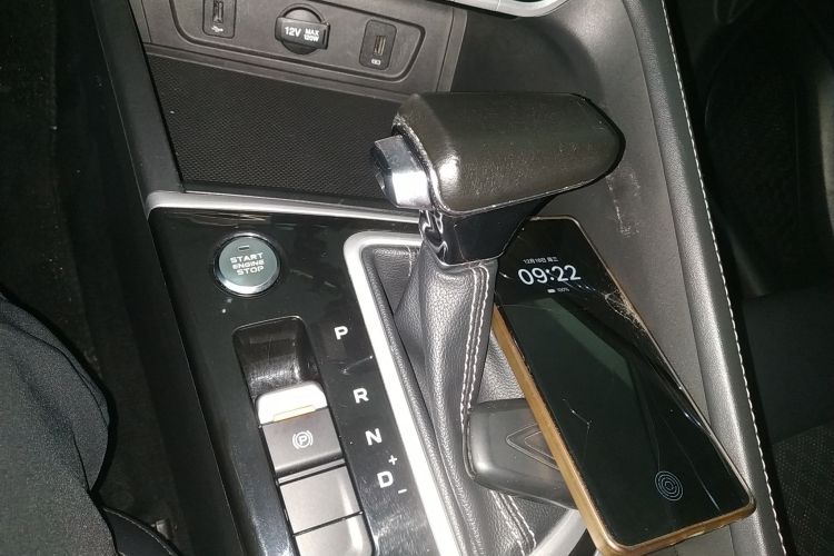 长安 逸动 2020款 PLUS 百万版 1.6L GDI CVT豪华型局部细节18