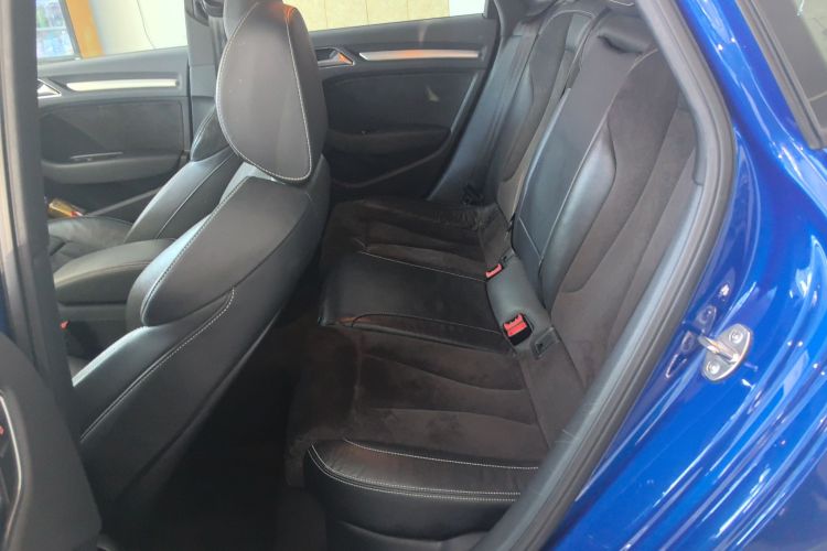 奥迪S3 2015款 S3 2.0T Limousine中控内饰21