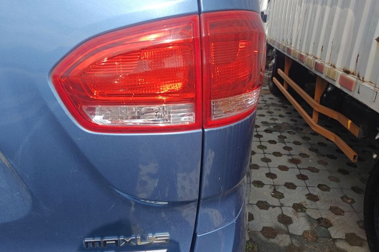 上汽大通MAXUS 大通G10 2018款 PLUS 2.0T 自动精英版车身外观9