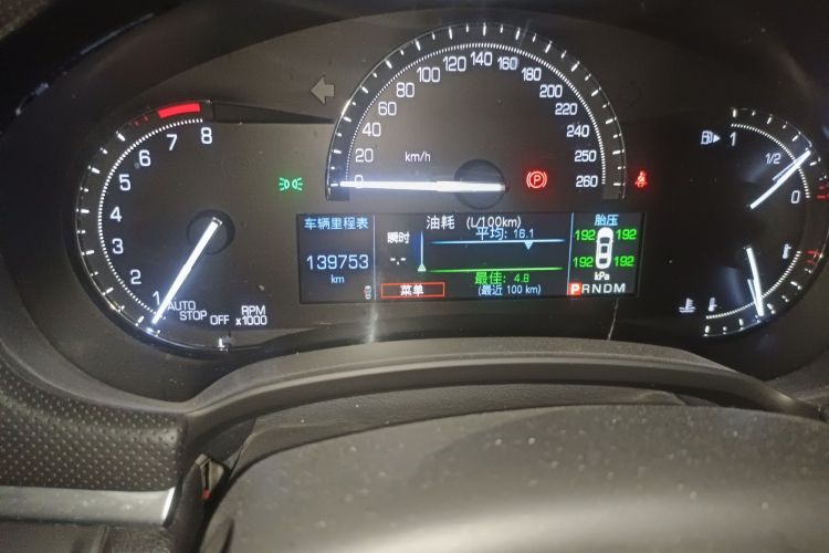 凯迪拉克XTS 2018款 28T 精英型中控内饰15