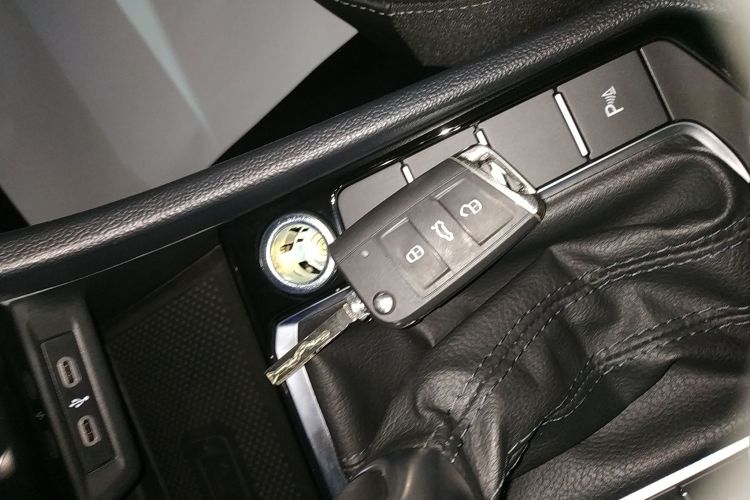 大众 速腾 2023款 300TSI DSG卓越版中控内饰11