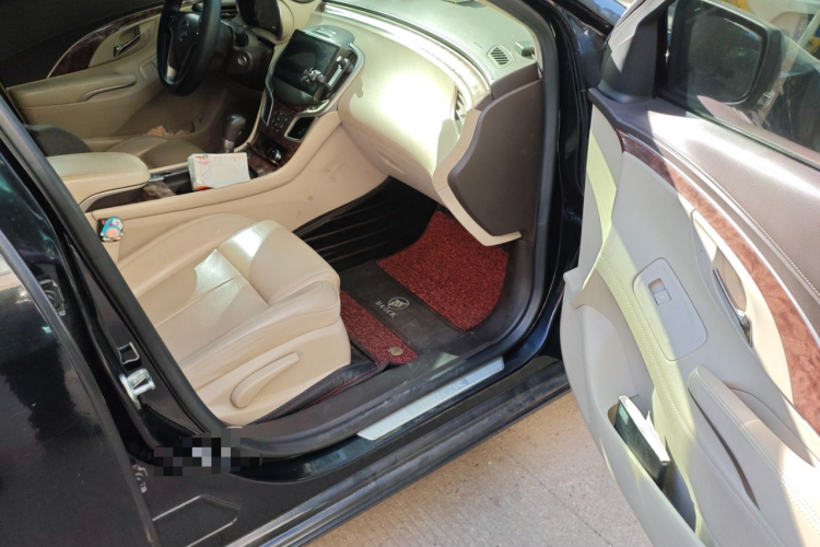 别克 君越 2013款 2.4L SIDI领先舒适型局部细节9005