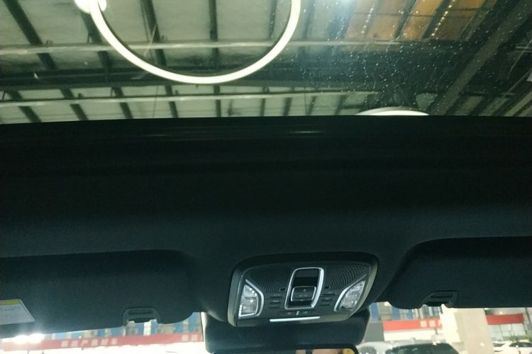 广汽传祺 传祺GS8 2025款 领航系列 2.0TGDI 四驱豪华版 5座中控内饰22