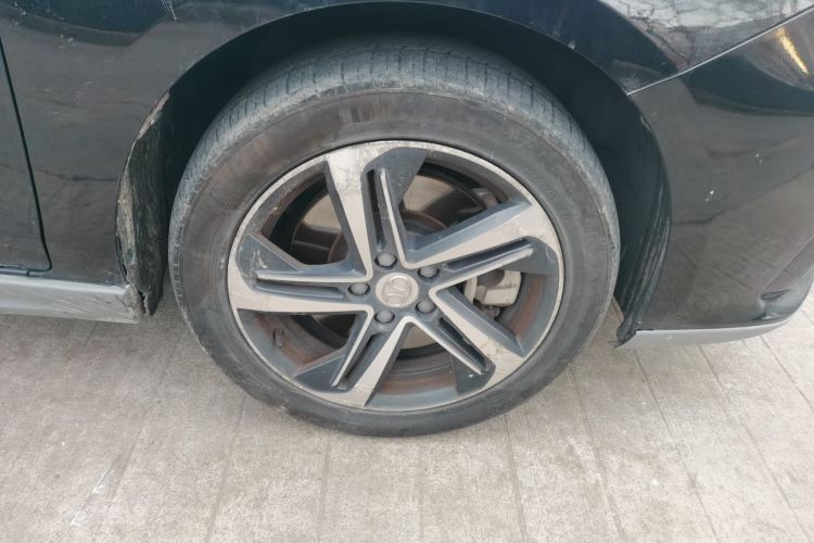 北京汽车 北京EU5 2018款 R500 智风版车身外观10