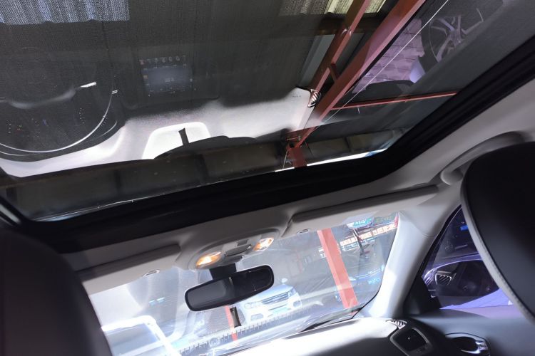 Jeep 指南者 2017款 200T 自动家享版中控内饰22