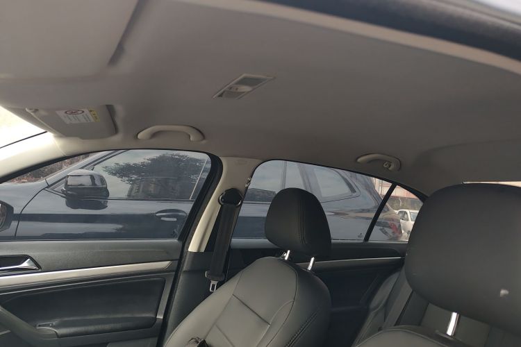 大众 朗逸 2015款 1.6L 自动风尚版中控内饰22