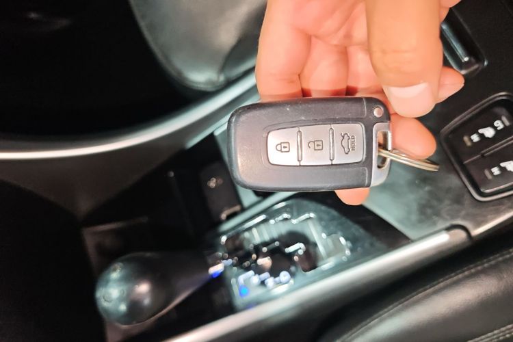 现代 索纳塔 2014款 2.4L 自动豪华版 国IV中控内饰11