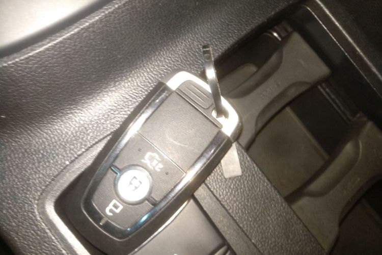 福特 福克斯 2022款 两厢 EcoBoost 180 自动ST Line中控内饰11