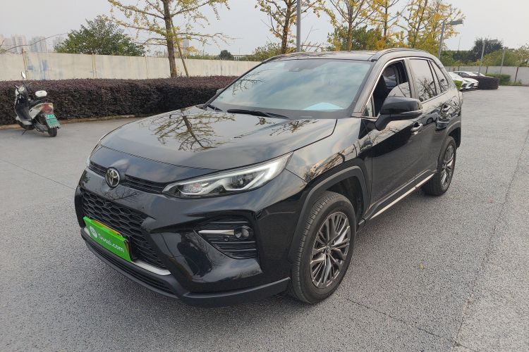 丰田 威兰达 2023款 2.0L CVT两驱豪华PLUS版车身外观1