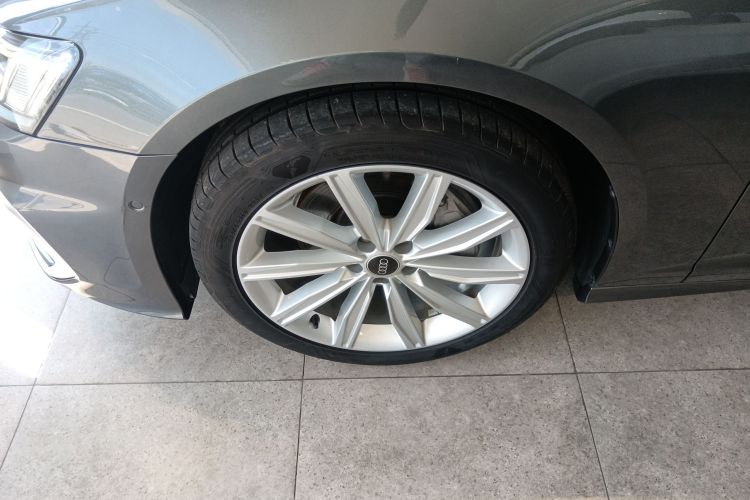 奥迪A6L 2024款 45 TFSI 臻选动感型车身外观35