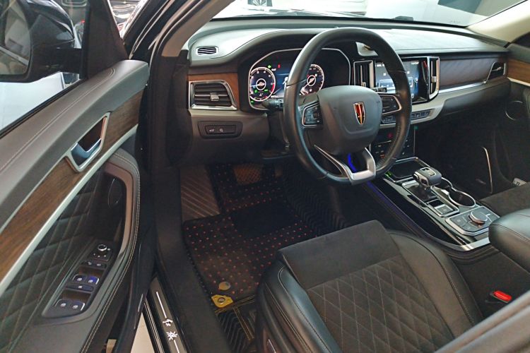 红旗HS7 2022款 2.0T DCT两驱智联旗享版 五座中控内饰20