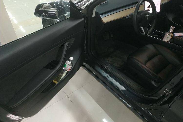 特斯拉 Model 3 2020款 标准续航后驱升级版中控内饰20