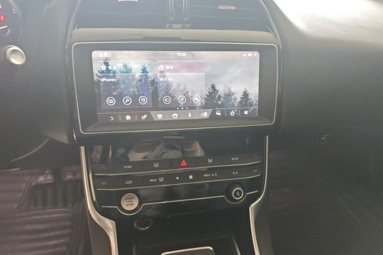 捷豹XEL 2019款 2.0T 200PS 豪华版中控内饰16