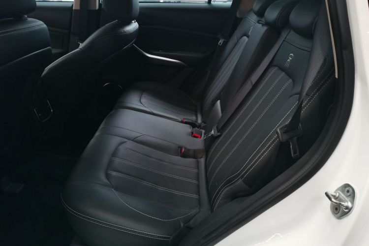 比亚迪 宋 2019款 1.5TI 自动智联越动型中控内饰21