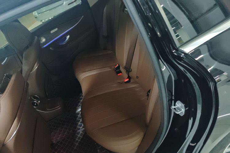 奔驰E级 2023款 E 260 L中控内饰7004