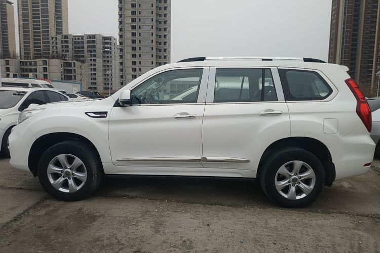哈弗H9 2017款 2.0T 汽油四驱尊贵型 7座车身外观4
