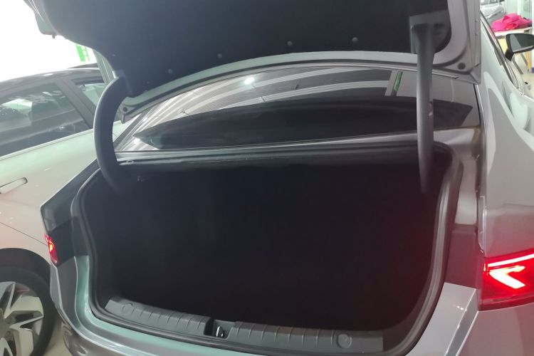 比亚迪 秦PLUS 2021款 EV 500KM 豪华型机舱底盘23