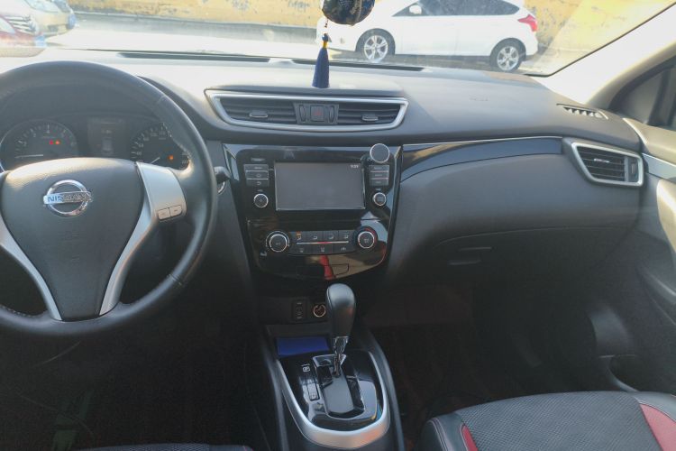 日产 逍客 2017款 2.0L CVT豪华版 国V局部细节16